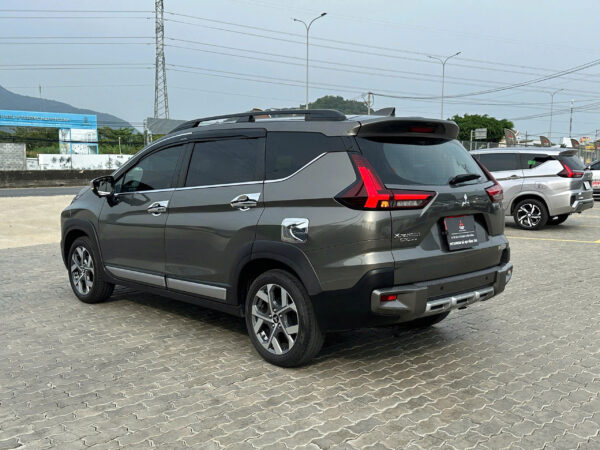 xpander cross 2022 nâu