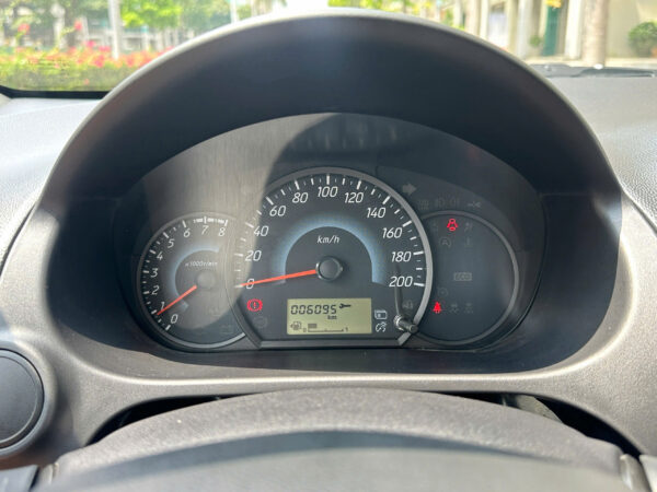 attrage mt trắng 2024