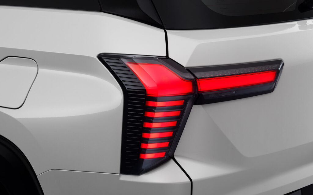 CỤM ĐÈN HẬU LED T-SHAPE