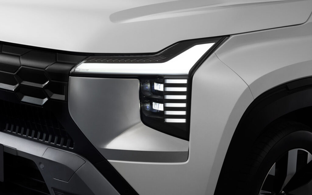 CỤM ĐÈN CHIẾU SÁNG PHÍA TRƯỚC LED T-SHAPE