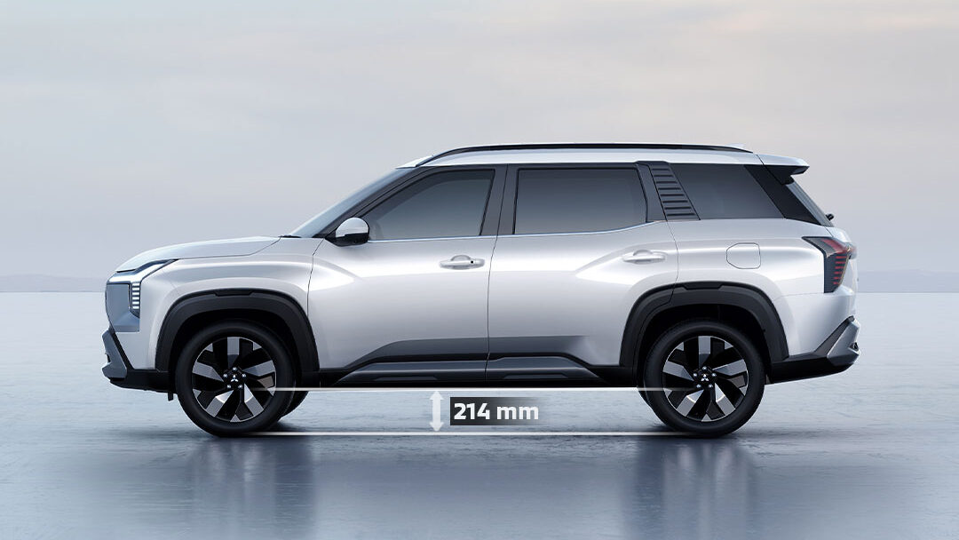 Khoảng sáng gầm hàng đầu phân khúc 214mm