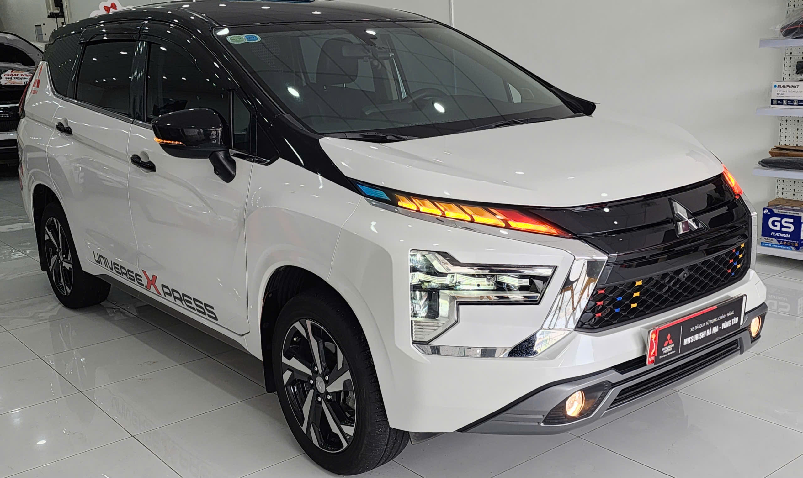 xpander premium 2024