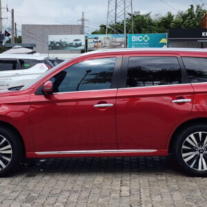 outlander premium 2022