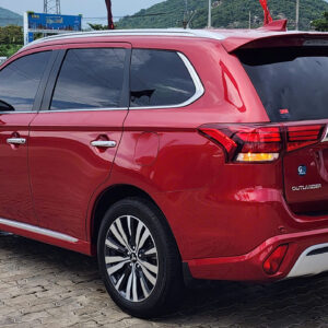 outlander premium 2022