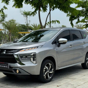 xpander premium 2024