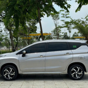 xpander premium 2024