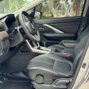 xpander premium 2024