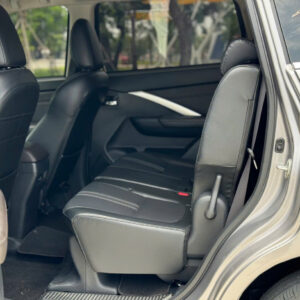 xpander premium 2024